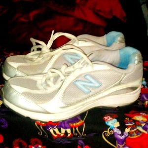 New balance women's shoes